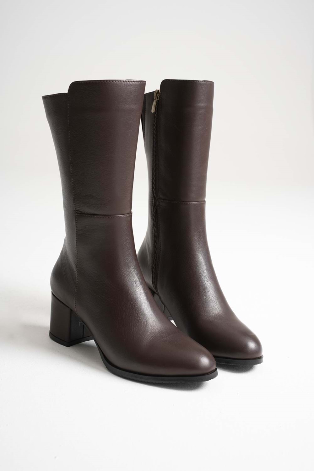 Kadın Hakiki Deri Şık Topuklu Çizme - Kahve