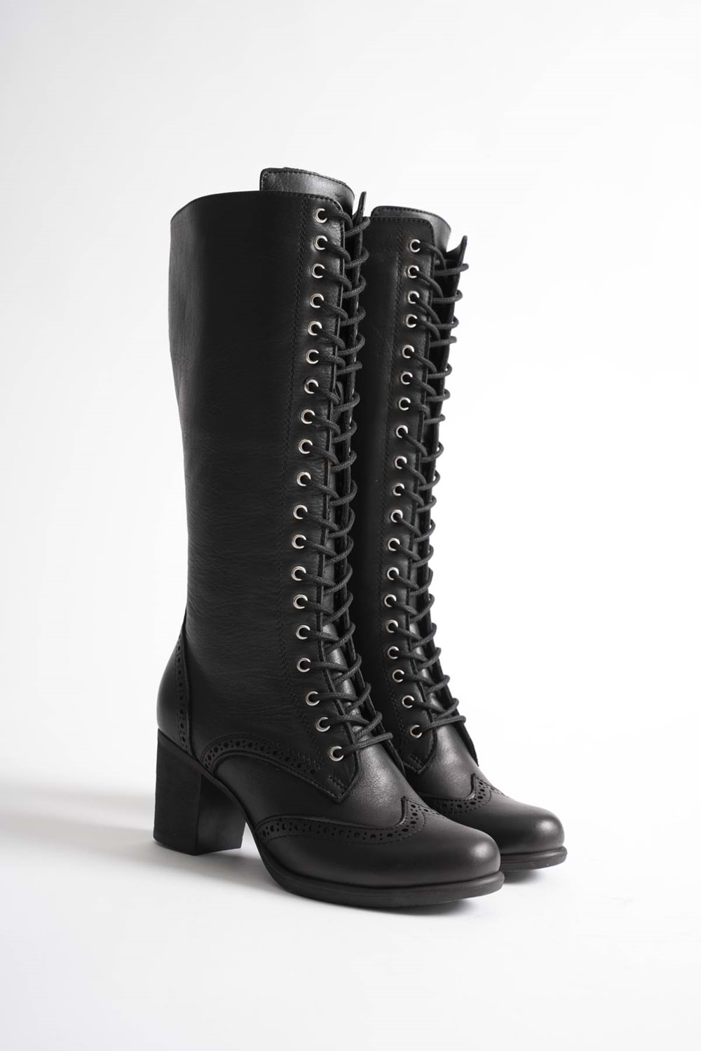 Kadın Hakiki Deri Bağcıklı Topuklu Çizme - Siyah