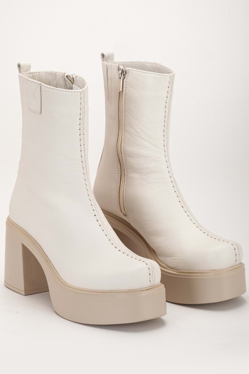 Kadın Hakiki Deri Kalın Tabanlı Topuklu Bot - Krem