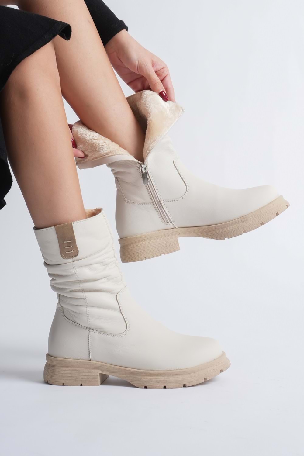 Kadın Hakiki Deri İçi Kürklü Körüklü Bot - Krem