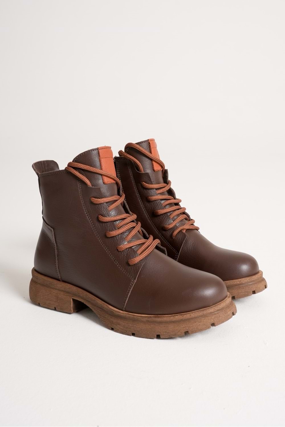 Kadın Hakiki Deri Fermuarlı Bağcıklı Günlük Bot - Kahve