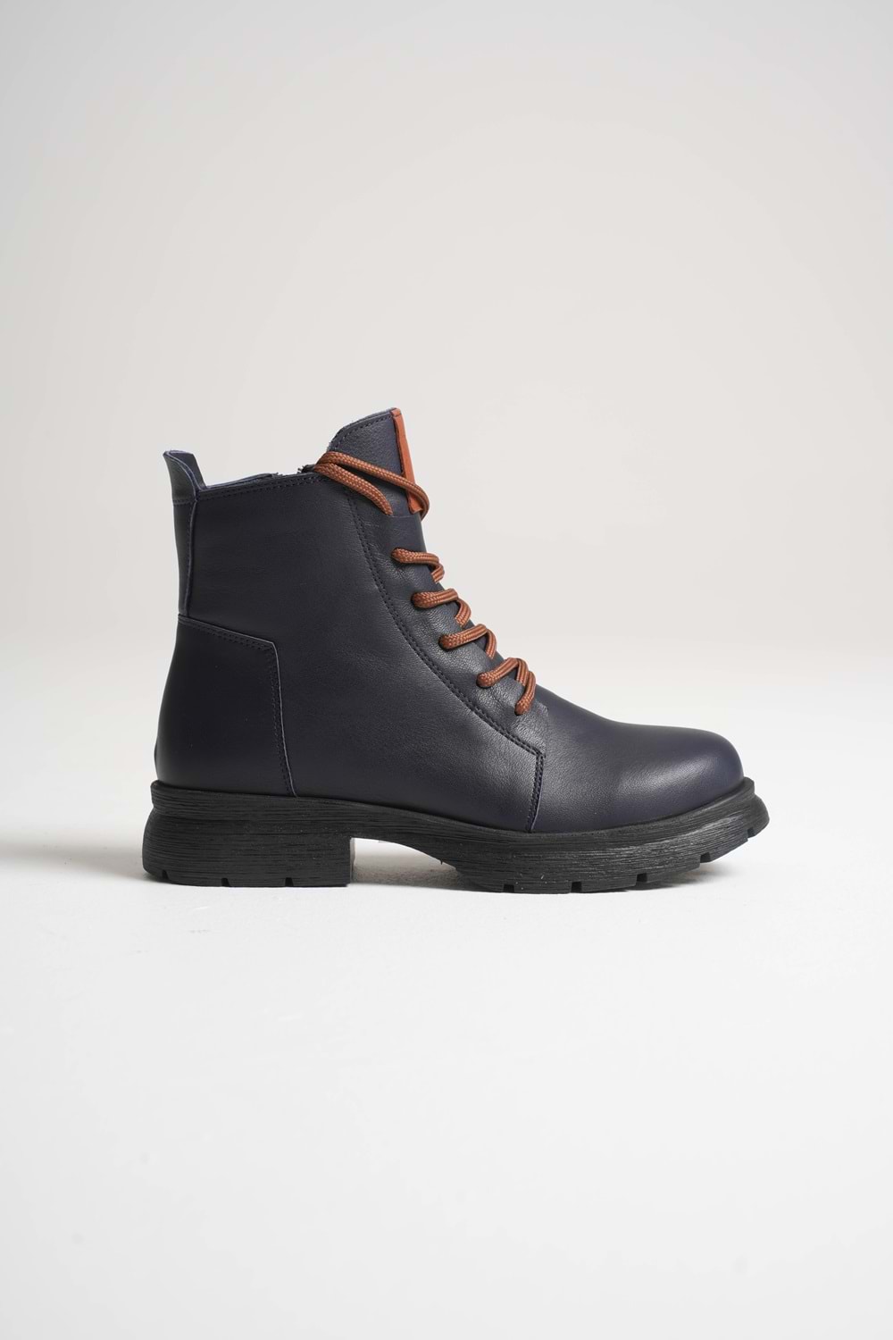 Kadın Hakiki Deri Fermuarlı Bağcıklı Günlük Bot - Lacivert