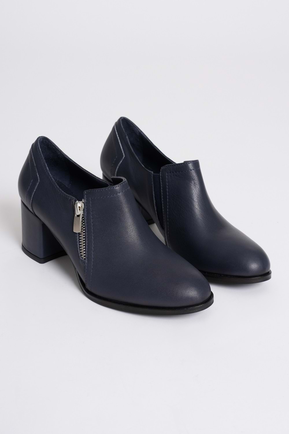 Kadın Hakiki Deri Fermuar Detaylı Şık Topuklu Ayakkabı - Lacivert
