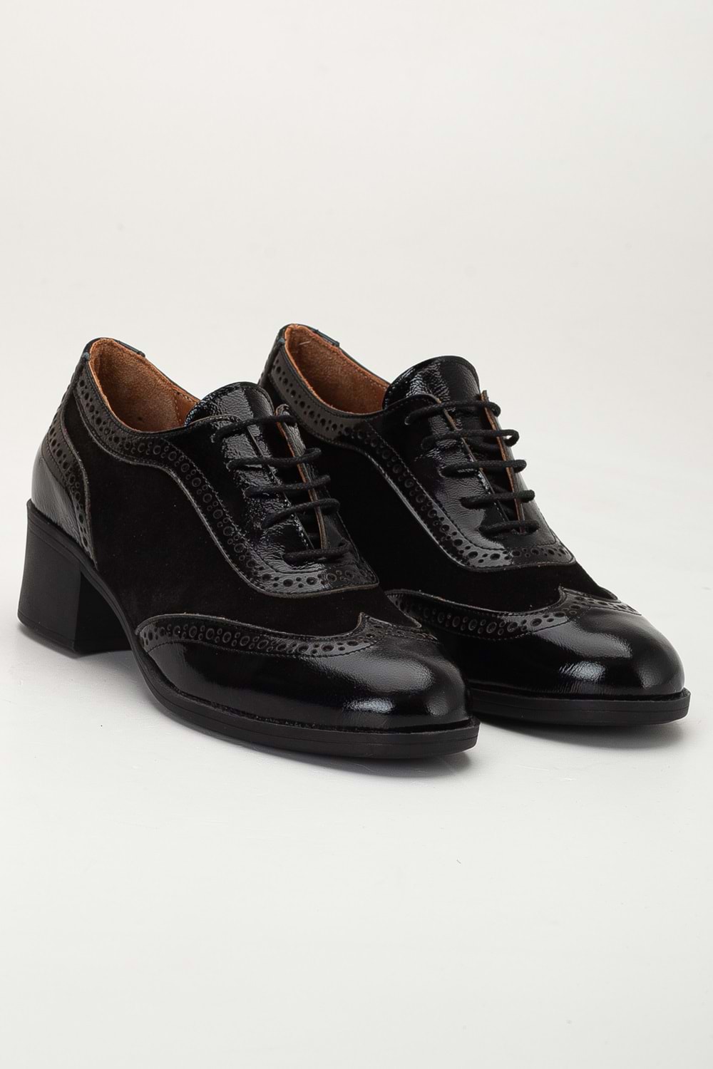 Kadın Hakiki Deri Topuklu Oxford Ayakkabı - Siyah Rugan