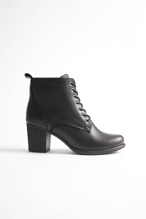 Kadın Hakiki Deri Bağcıklı Topuklu Bot - Siyah