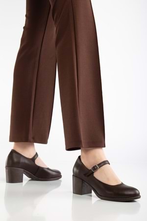 Kadın Hakiki Deri Bantlı Topuklu Ayakkabı - Kahve