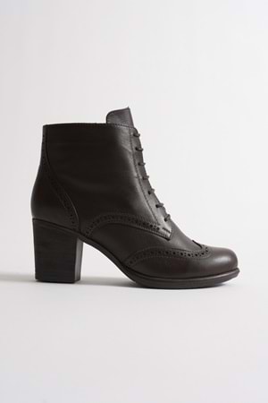 Kadın Hakiki Deri Lazer Detaylı Bağcıklı Bot - Kahve