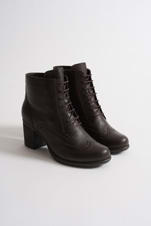 Kadın Hakiki Deri Lazer Detaylı Bağcıklı Bot - Kahve