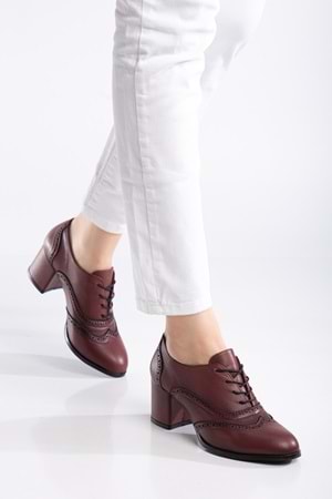 Kadın Hakiki Deri Lazer Detaylı Şık Topuklu Ayakkabı - Bordo