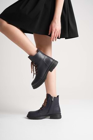 Kadın Hakiki Deri Fermuarlı Bağcıklı Günlük Bot - Lacivert