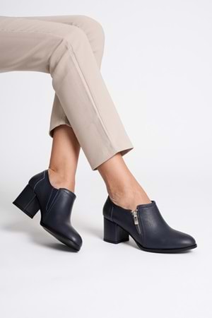 Kadın Hakiki Deri Fermuar Detaylı Şık Topuklu Ayakkabı - Lacivert