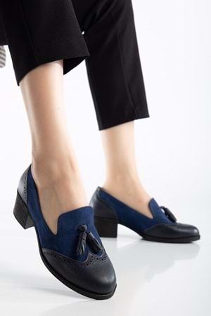 Kadın Hakiki Deri Püskül Detaylı Şık Ayakkabı - Lacivert