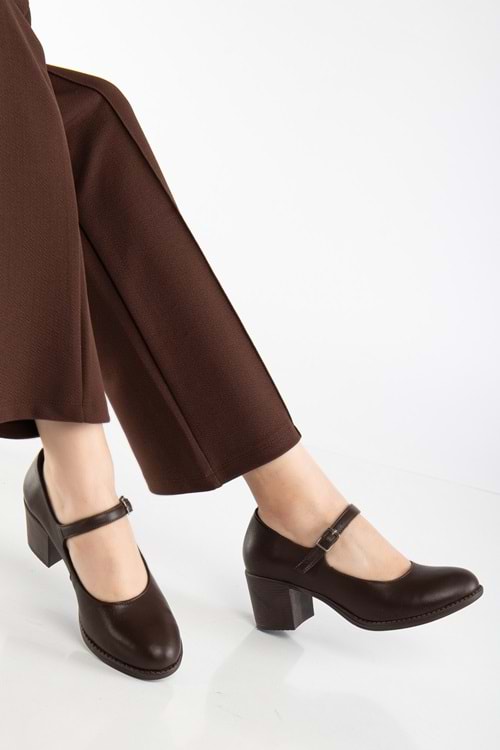 Kadın Hakiki Deri Bantlı Topuklu Ayakkabı - Kahve