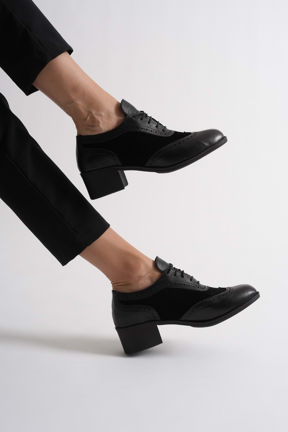 Kadın Hakiki Deri Topuklu Oxford Ayakkabı - Siyah